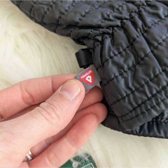 L.L.Bean PrimaLoft Packaway Black Quilted Gloves Women's M Medium - Picture 2 of 6